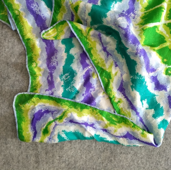 Vintage Printed Silk Scarf - Picture 7 of 7